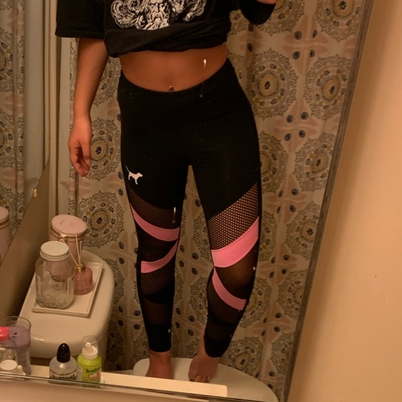 PINK Victoria's Secret Pants - Pink VS mesh leggings💓